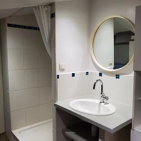 Climatisee Avec Piscine Pres De La 3*